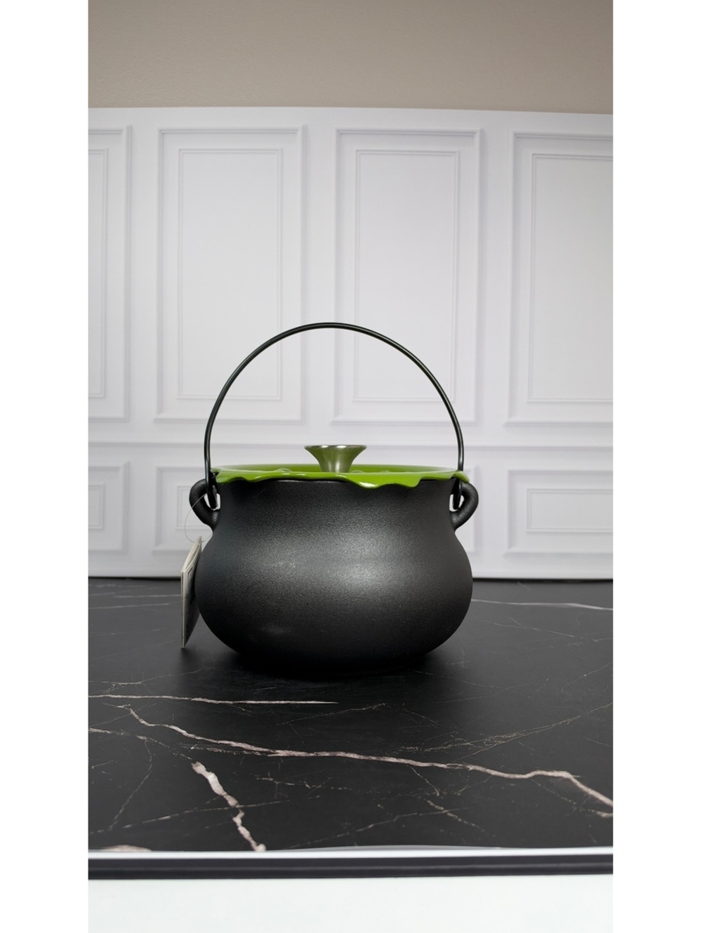 Smith & Clark Cast Iron Cauldron Dutch Oven Green Bubbling Lid